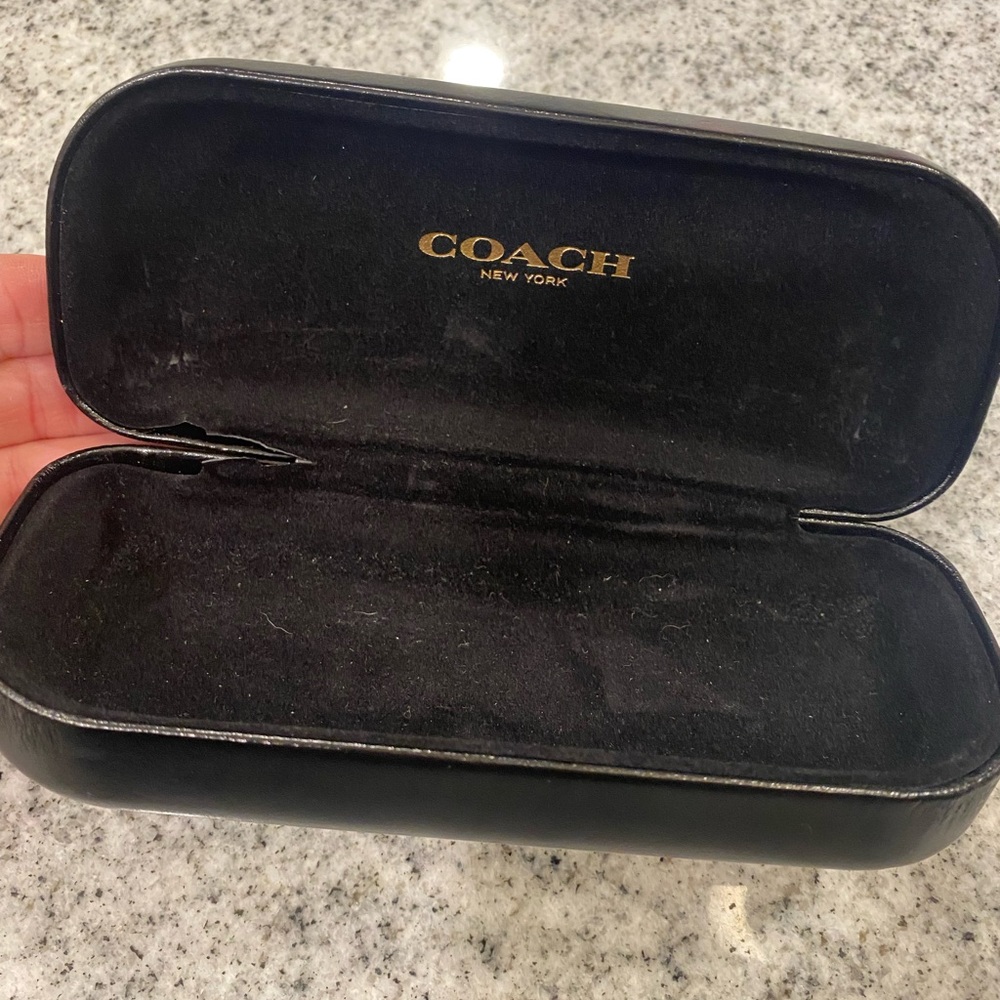 5/25 🩵 Coach Black Eyewear Case